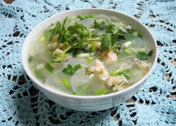 Canh củ cải trắng với tôm