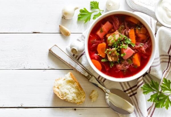 Canh củ dền nấu sườn non