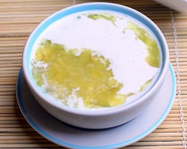 Chè đậu xanh nước cốt dừa