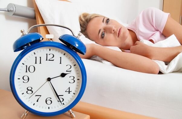 Uống gừng buổi tối dễ mất ngủ