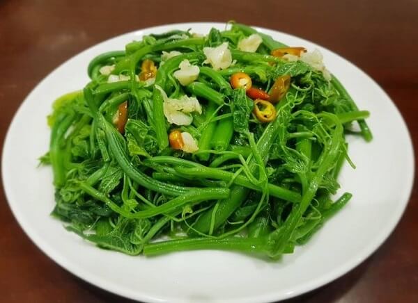 Ngọn su su xào tỏi