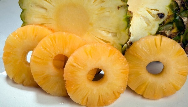 Dứa giúp cải thiện các triệu chứng bệnh gout