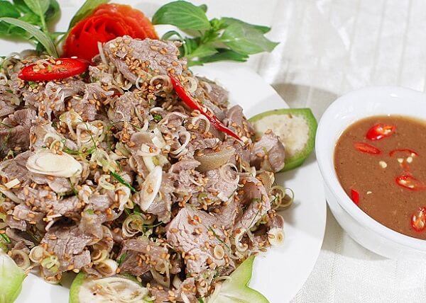 Thịt dê hấp sả