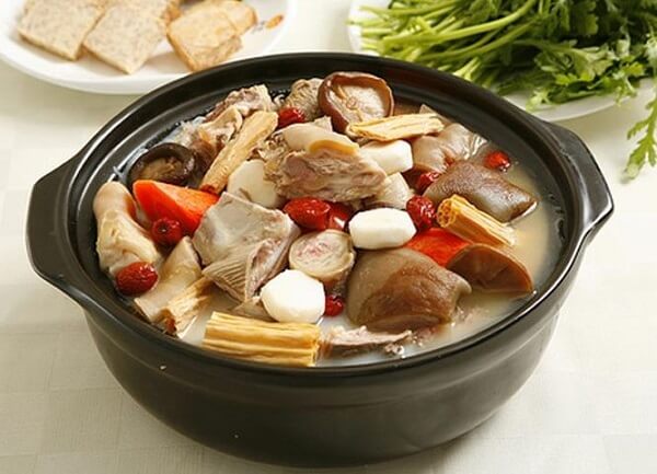 Thịt dê hầm thuốc bắc