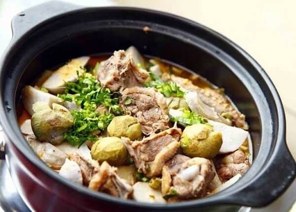 Thịt vịt om sấu