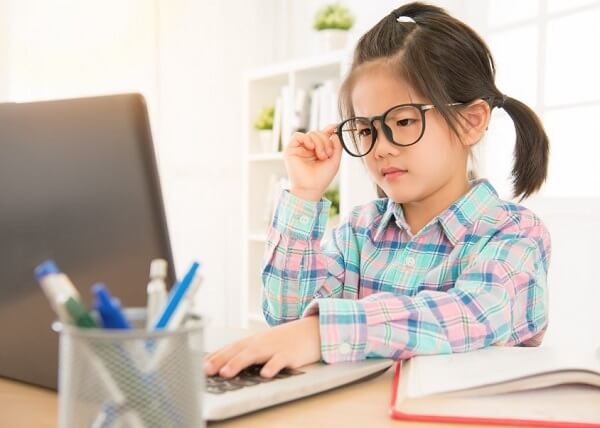 Nước ép trái cây giúp cải thiện thị lực