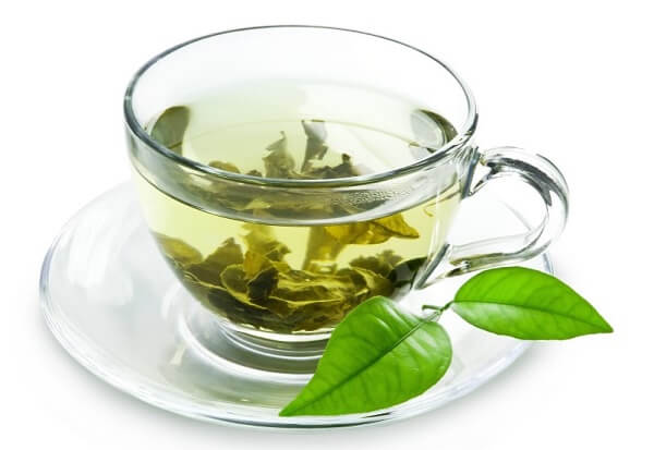 Không uống nước trà lúc đói và lạm dụng quá mức